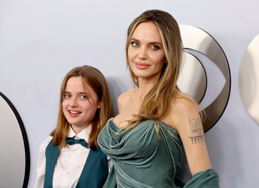 VIVIENNE JOLIE borra PITT y HOLLYWOOD vuelve a leer entre líneas