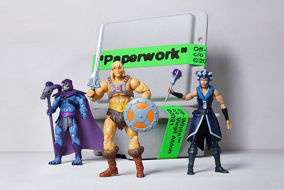 El juego de "PAPERWORK" junto a MATTEL