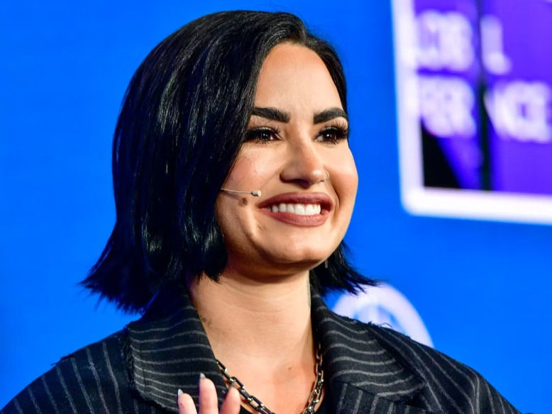 DEMI LOVATO dice que educar en pronombres es desesperante
