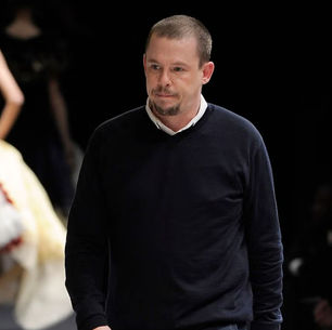 LUKE NEWTON será ALEXANDER MCQUEEN