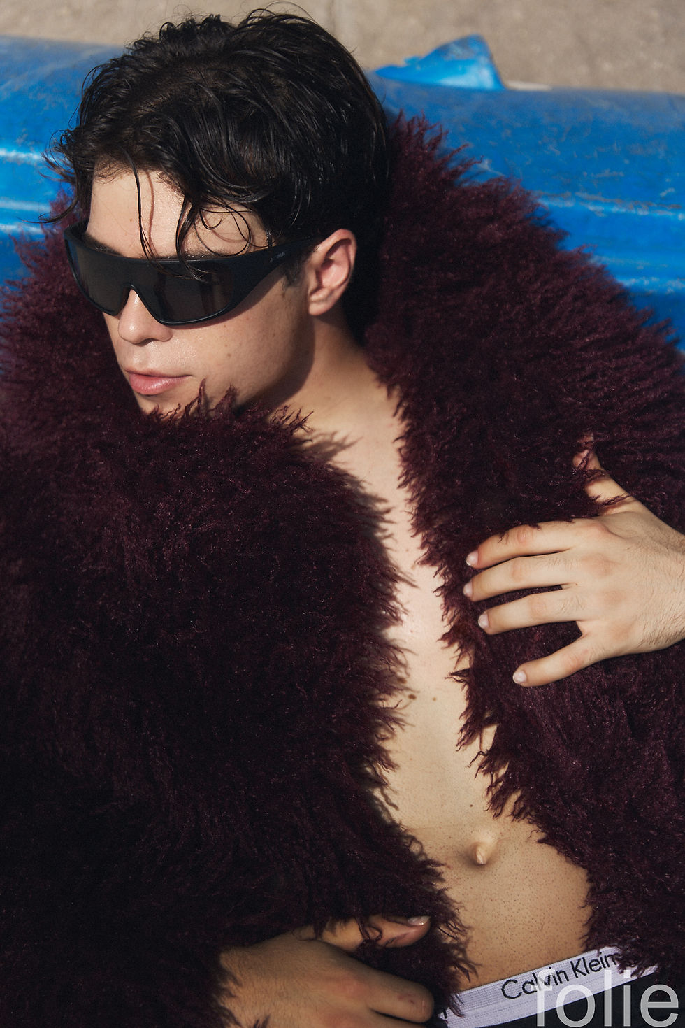 Gabán KARL LAGERFELD; Bóxers CALVIN KLEIN; Zapatos JIMMY CHOO