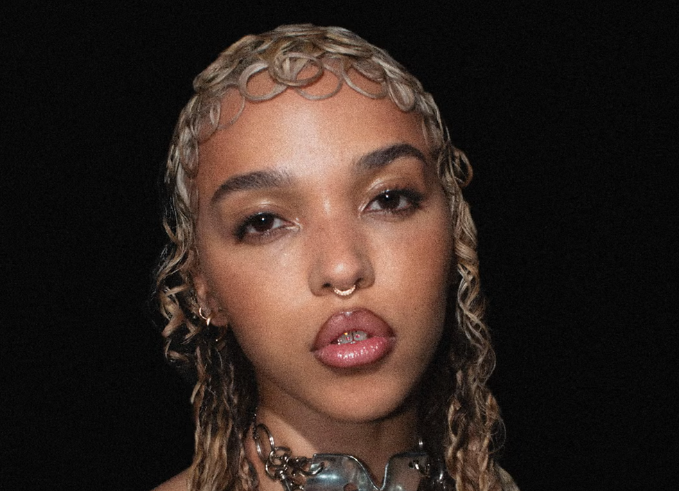 FKA TWIGS ya no tiene que guardar silencio sobre SHIA LABEOUF