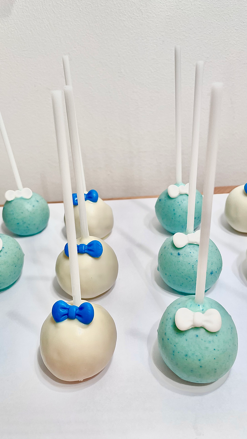 Cake pops with a bow tie