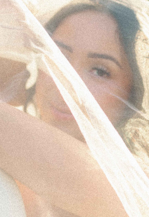 Arizona weddings in soft, glowing desert light.