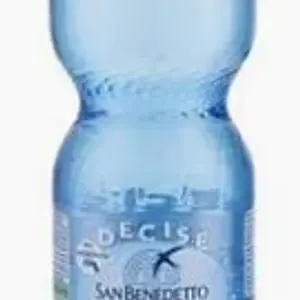 Acqua minerale gasata
