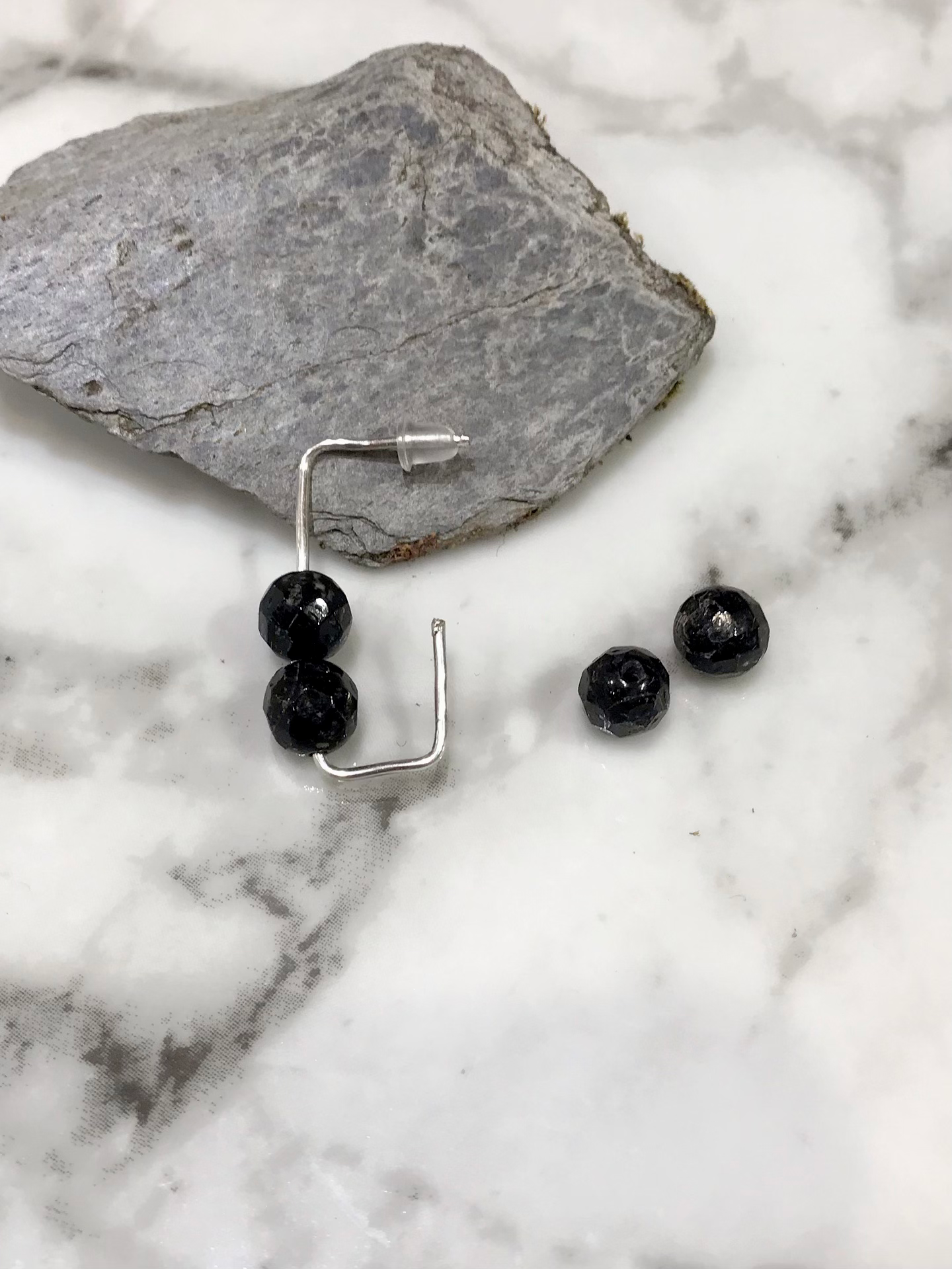 黑碧璽純銀925耳環抗煞防小人清除負能量一對（2個）