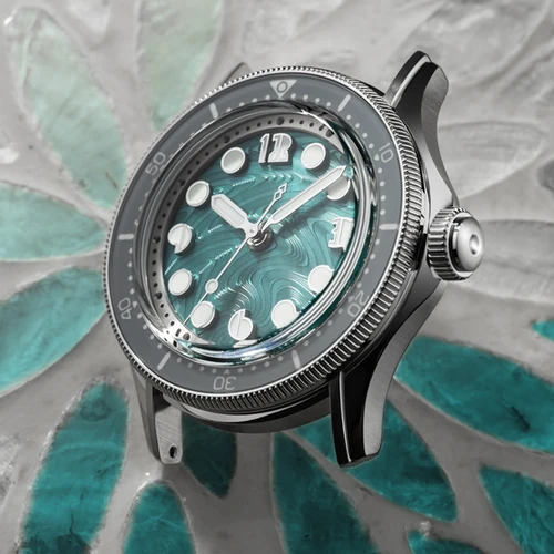 Horizon×Seltenネモ マザーオブパール ギョーシェ　マイクロブランド Nemo with Teal mother of pearl guilloche dial | Horizon Watches