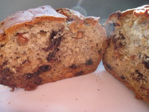 Banana Bread with Peanut Butter and Chocolate Chips