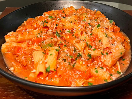 RIGATONI BOLOGNESE