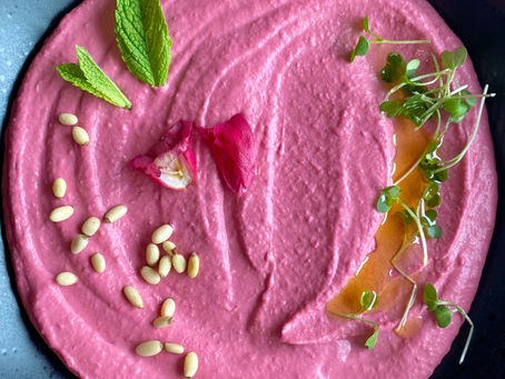 CREAMY BEETROOT HUMMUS