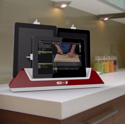 NEW_COUNTERTOP_CHARGER_SCENE.189_edited