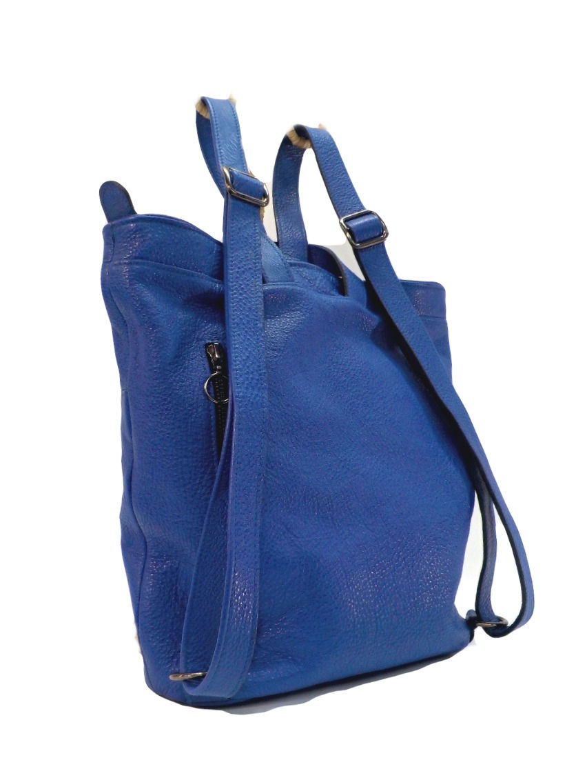 Mochila de cuero azulón New Orlay de RedMasai, diseño artesanal y elegante.