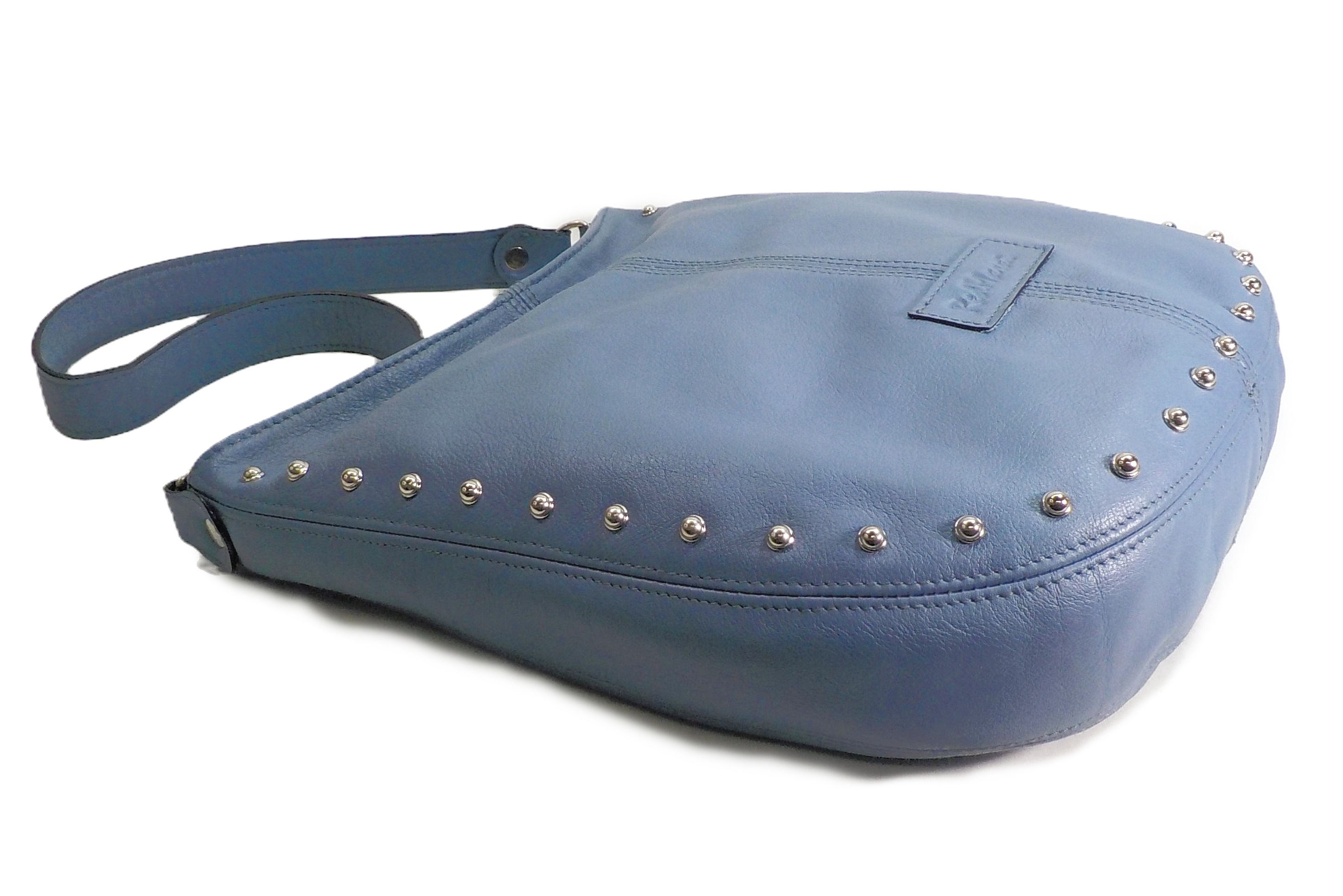 vista delantera del bolso de cuero azul modelo Gala