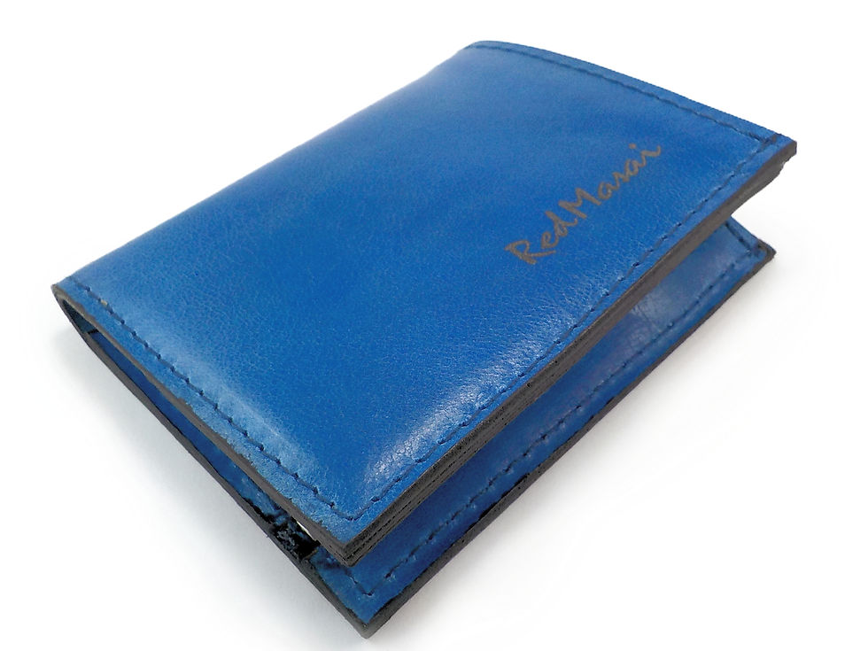 Cartera azulón de piel con monedero interior y compartimentos para tarjetas
