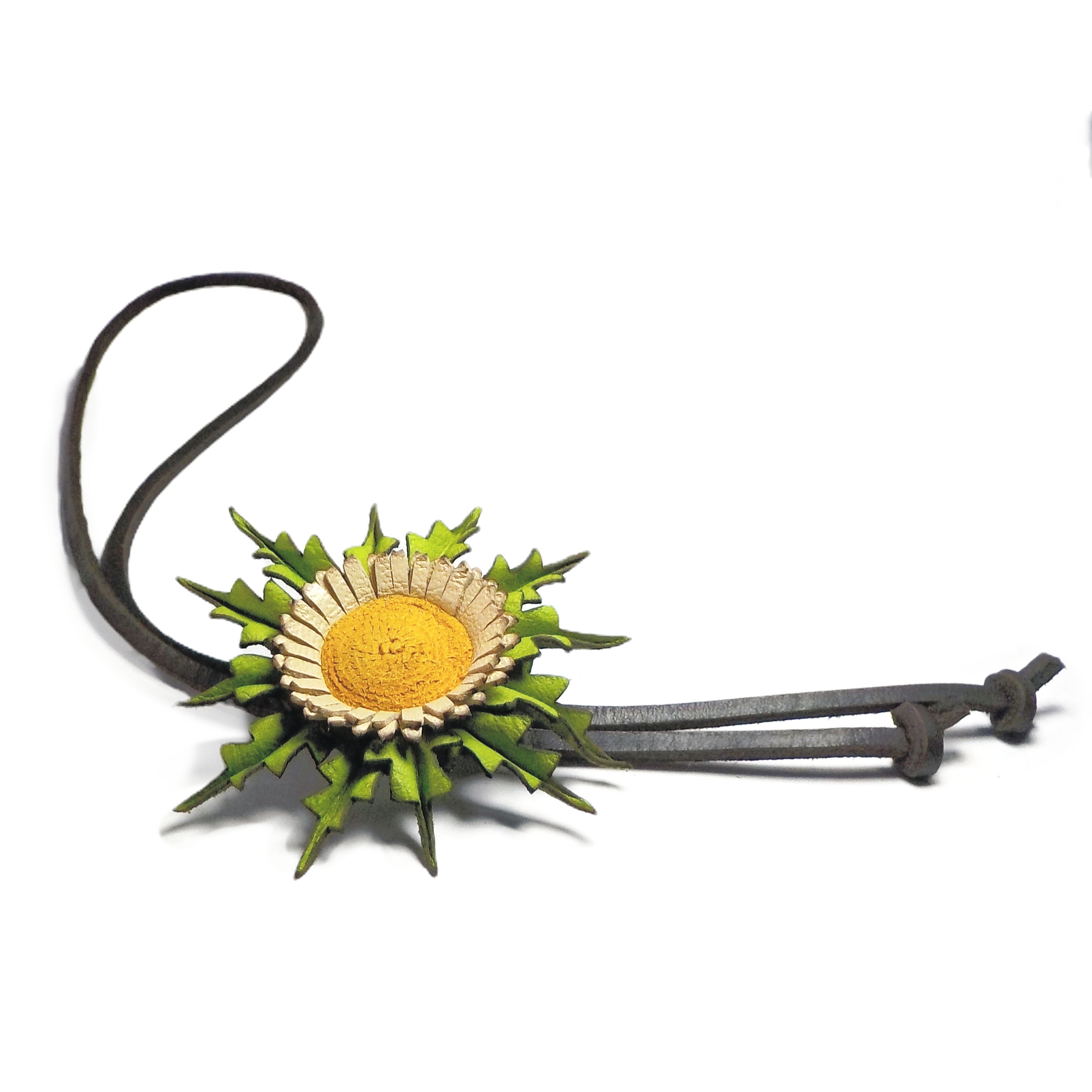 Collar Eguzkilore Lima detalle beige