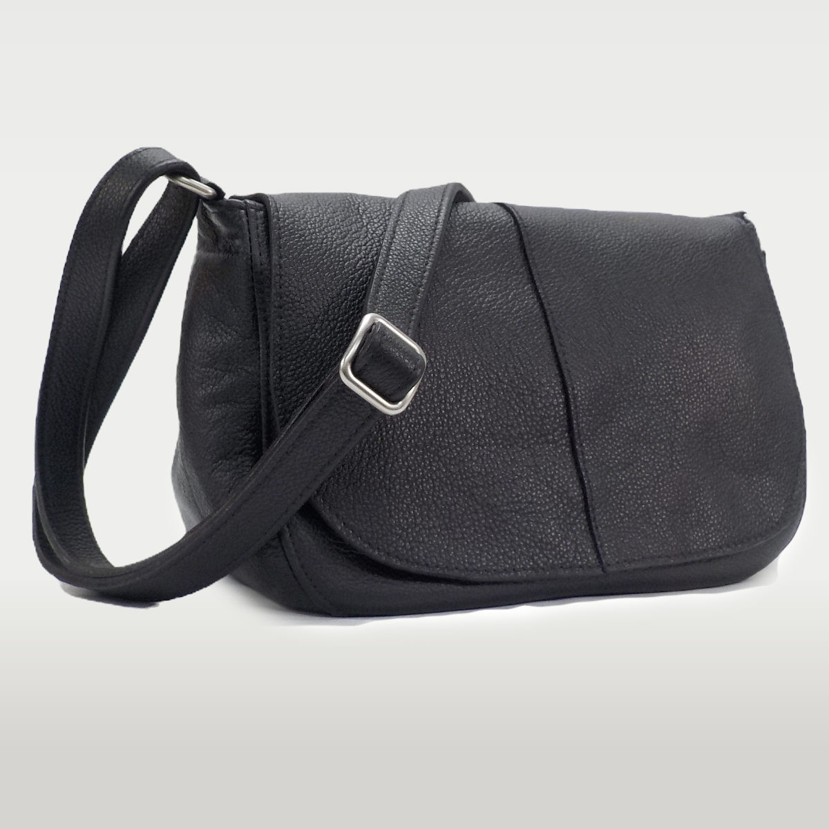 Bolso Cuero Bandolera Lore Negro RedMasai