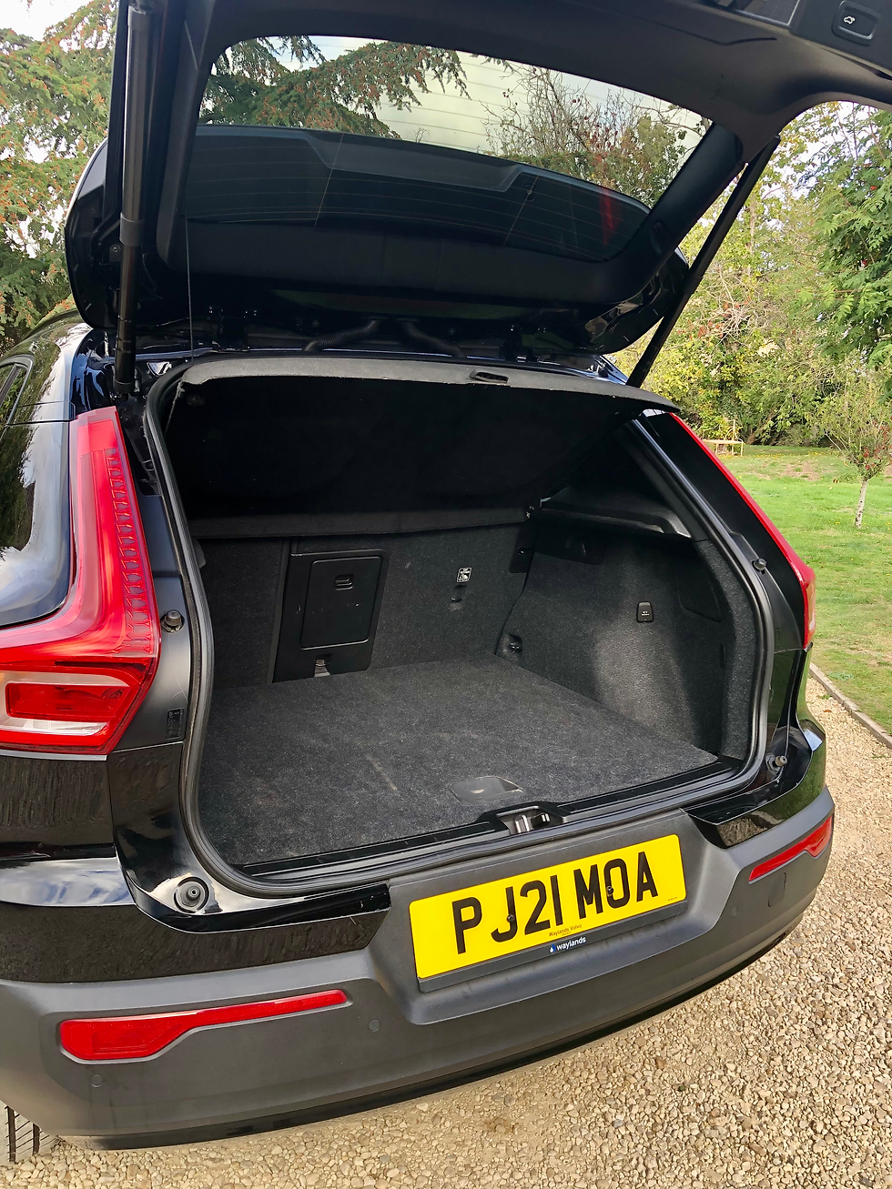 Thumbnail: 2021 Volvo XC40 1.5 T3 R-Design Auto Euro 6