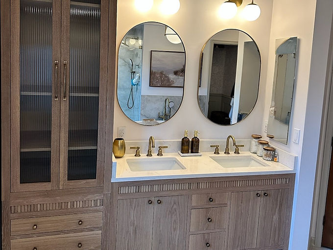 Vanity and Linen cabinet Installed - edi