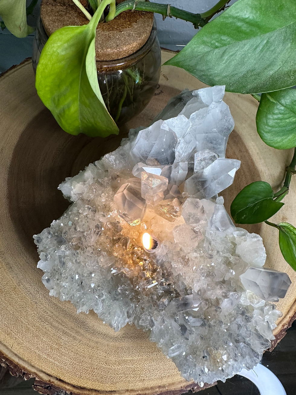 Thumbnail: Phantom Quartz Oil Lamp