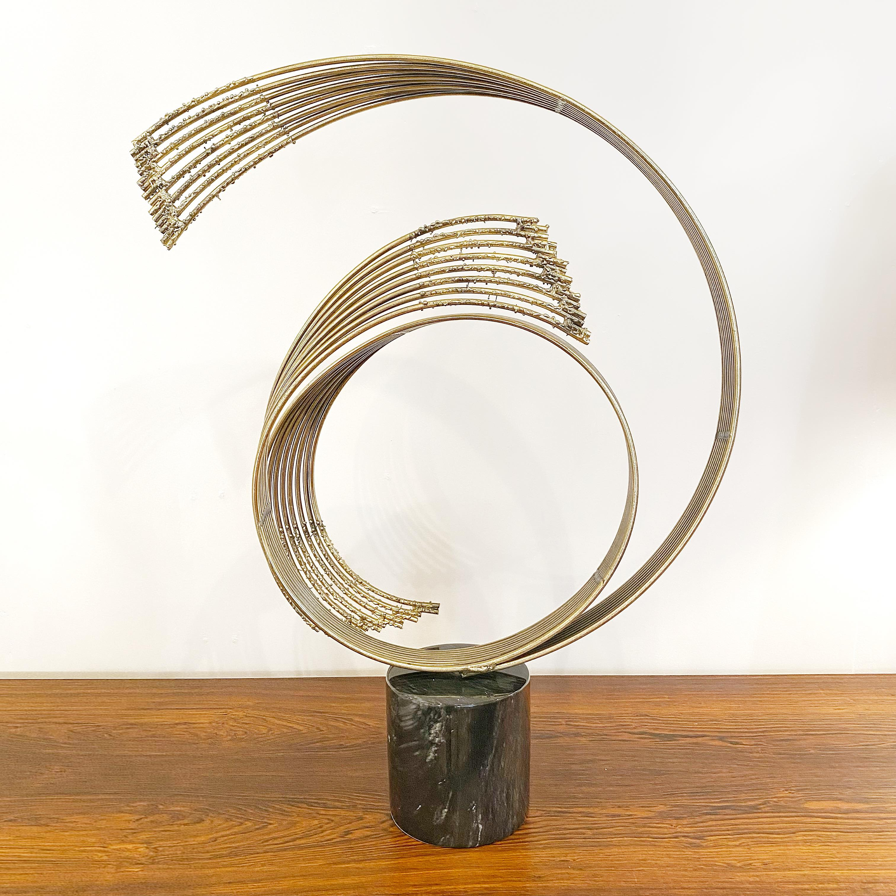 Sculpture en laiton '80s modèle '' Windswept'' par Curtis Jere, 1987