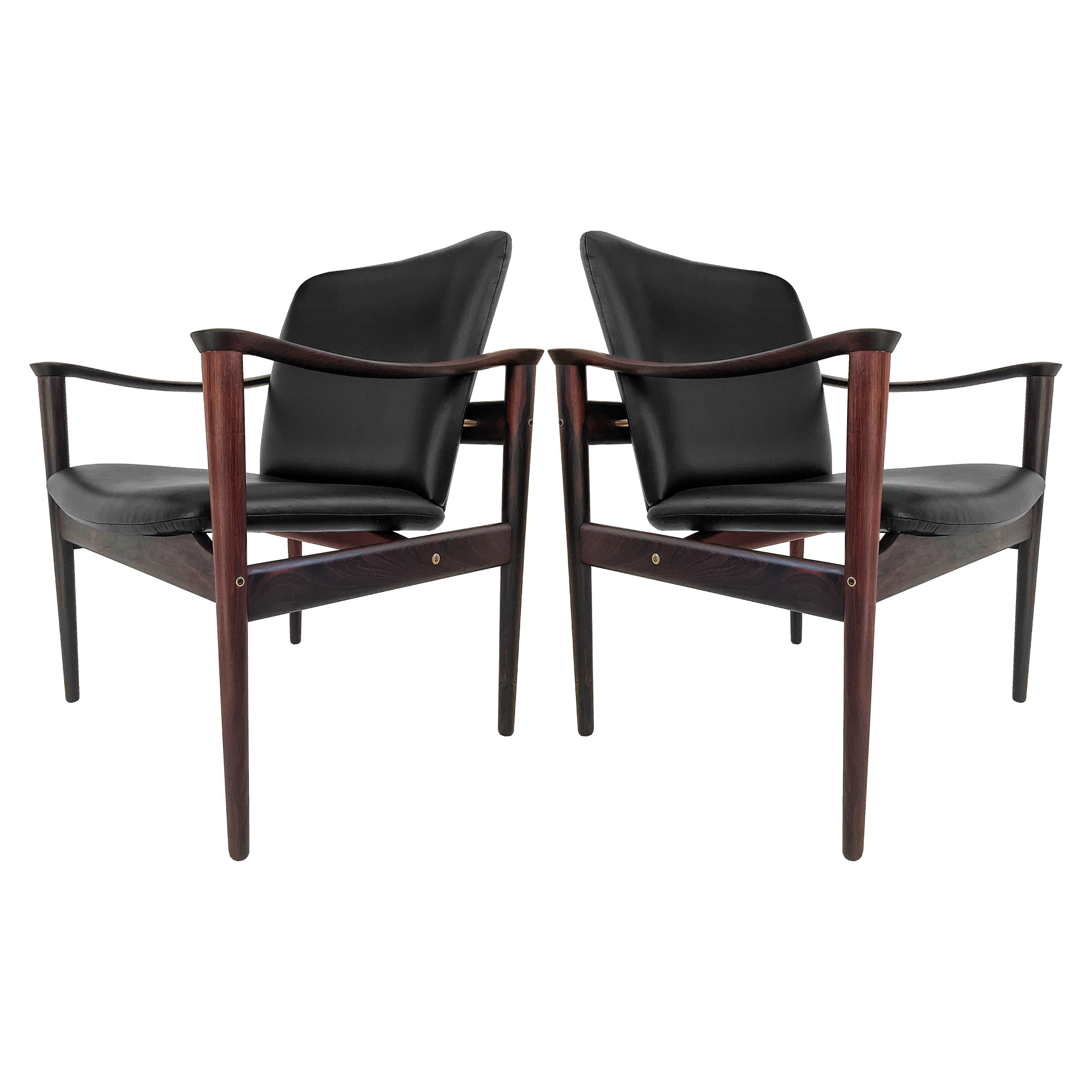 RARE ! paire de fauteuils en bois de rose '60s Modèle 711 par Fredrik Kayser