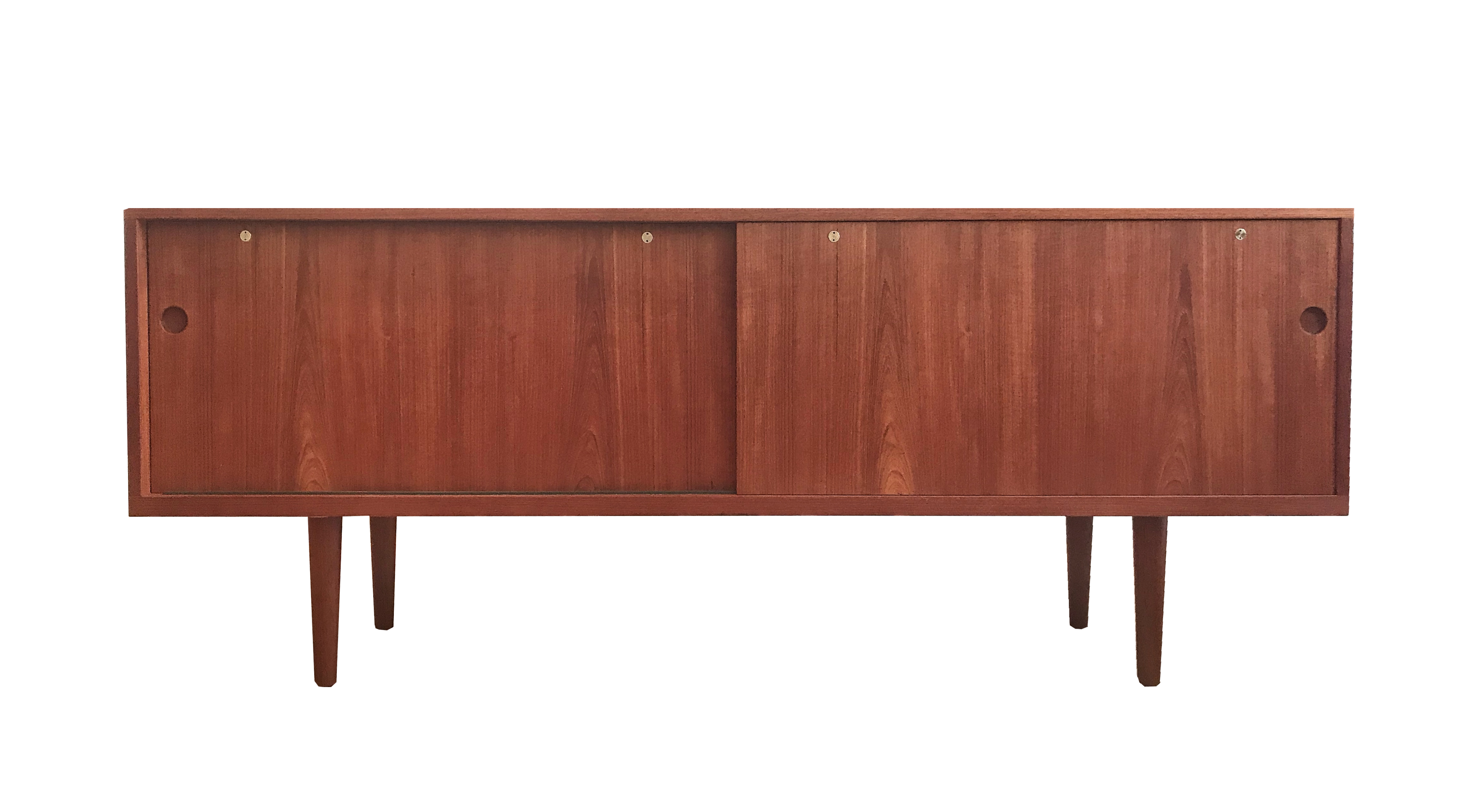 Hans J Wegner