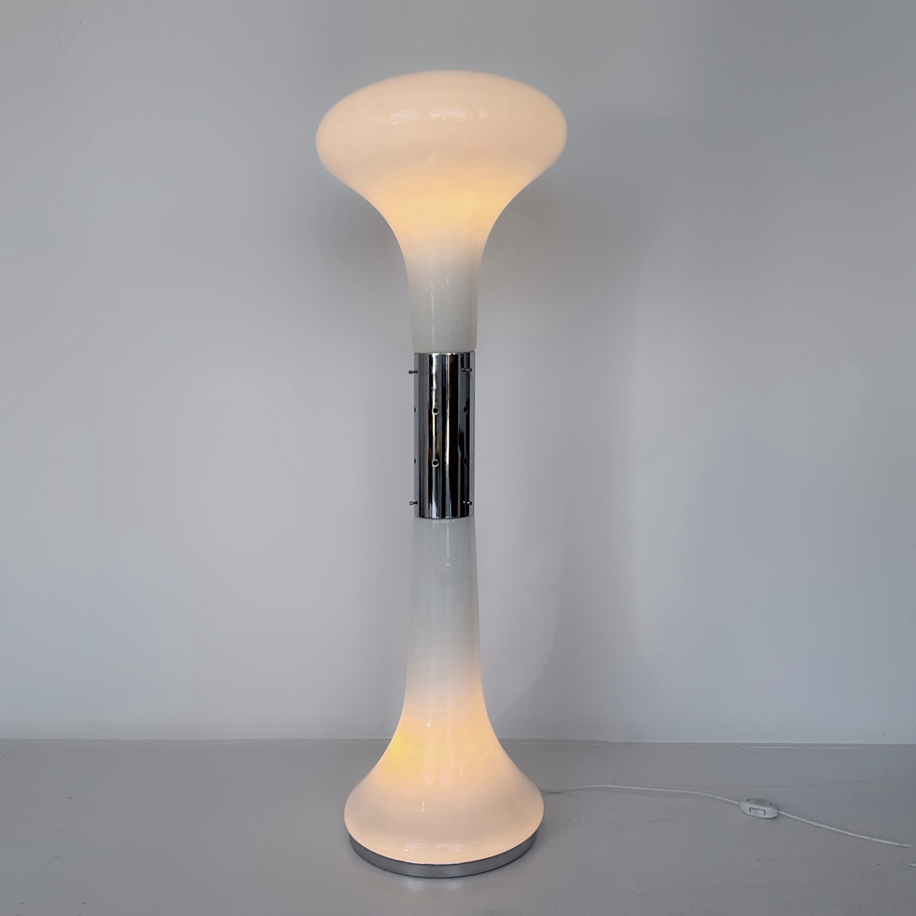 RARE Lampe de sol en verre Murano et acier '70s