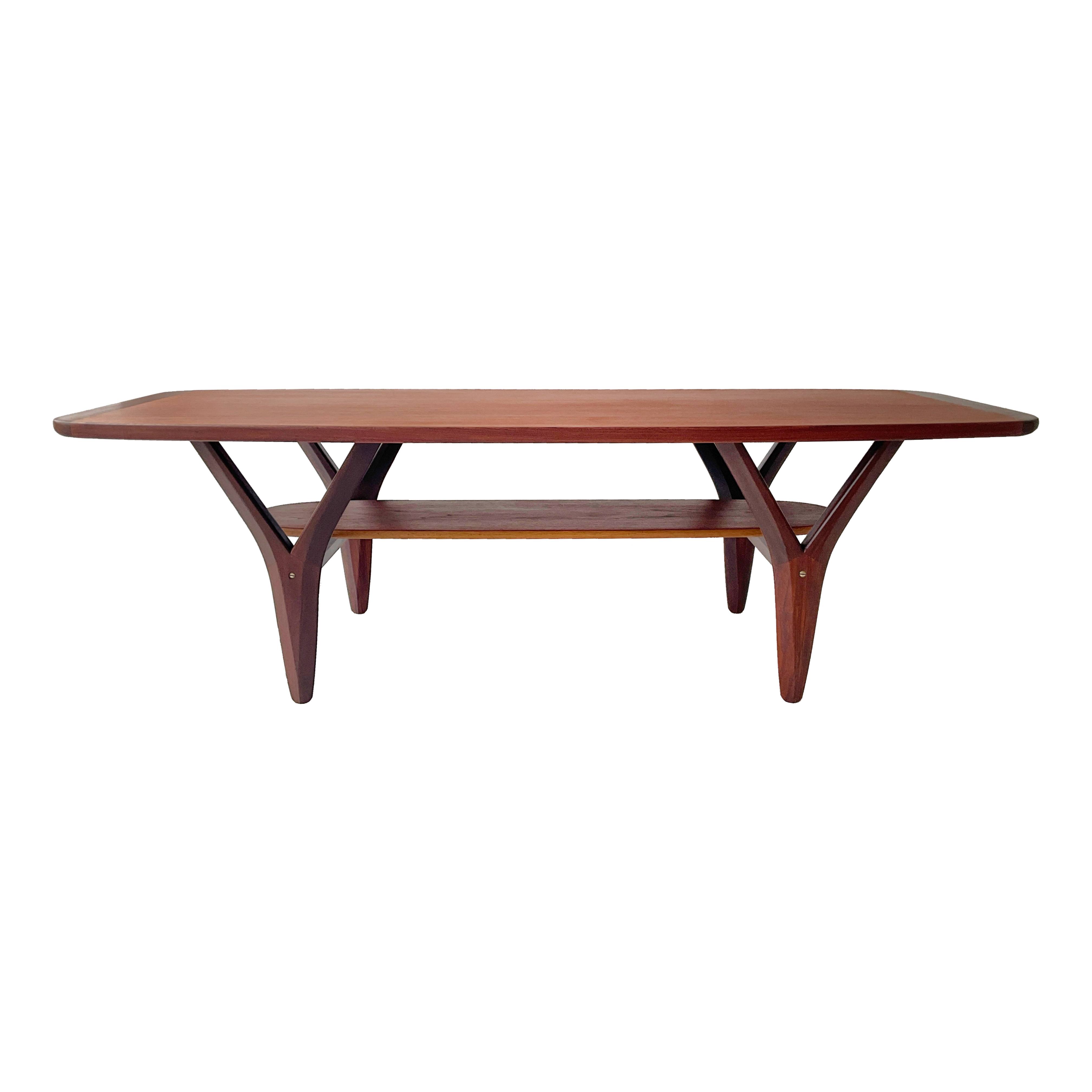 Table basse en teck '50s Modèle 499 par Aase Dreieri Ganddal , Norway