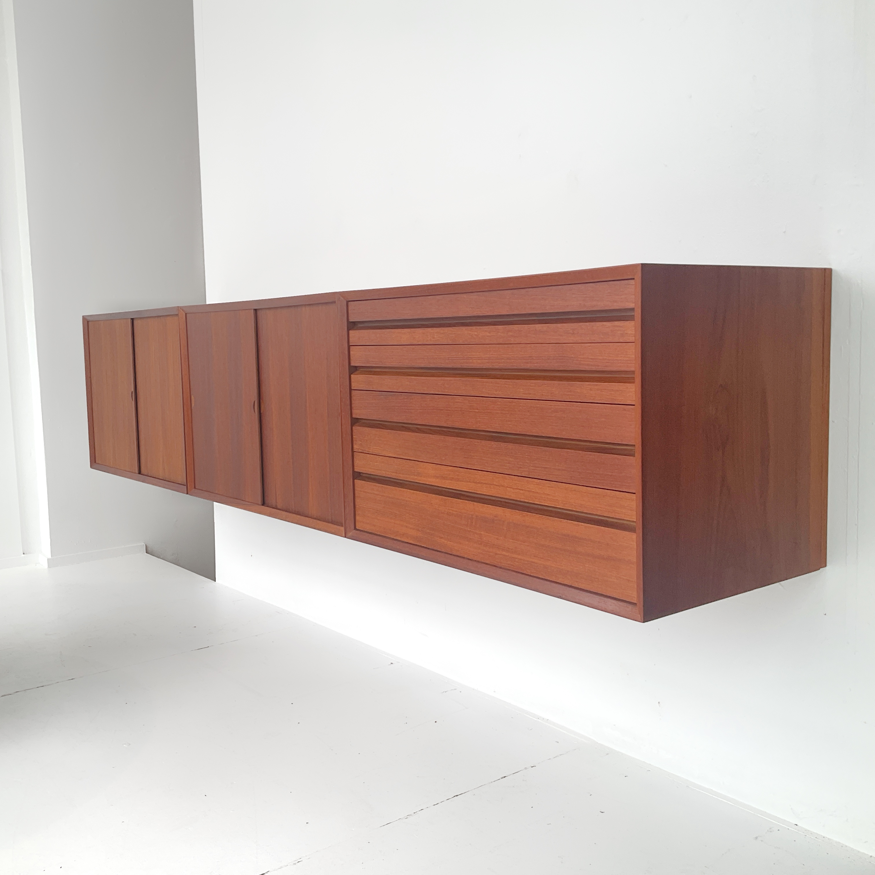 Cabinets murales en teck '60s Poul Cadovius, Denmark