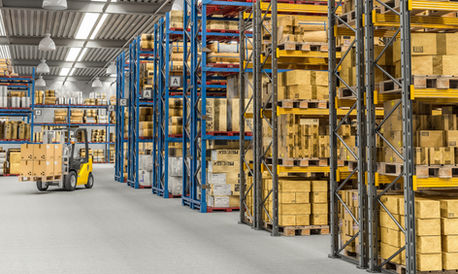forklift-work-large-warehouse.jpg