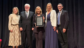 Luciane Ceretta é homenageada pelo Conselho Estadual de Educação