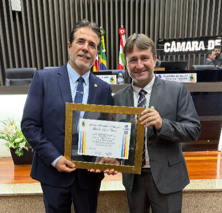 Maureci Raul Rodrigues recebe Título de Cidadania Honorária Araranguaense