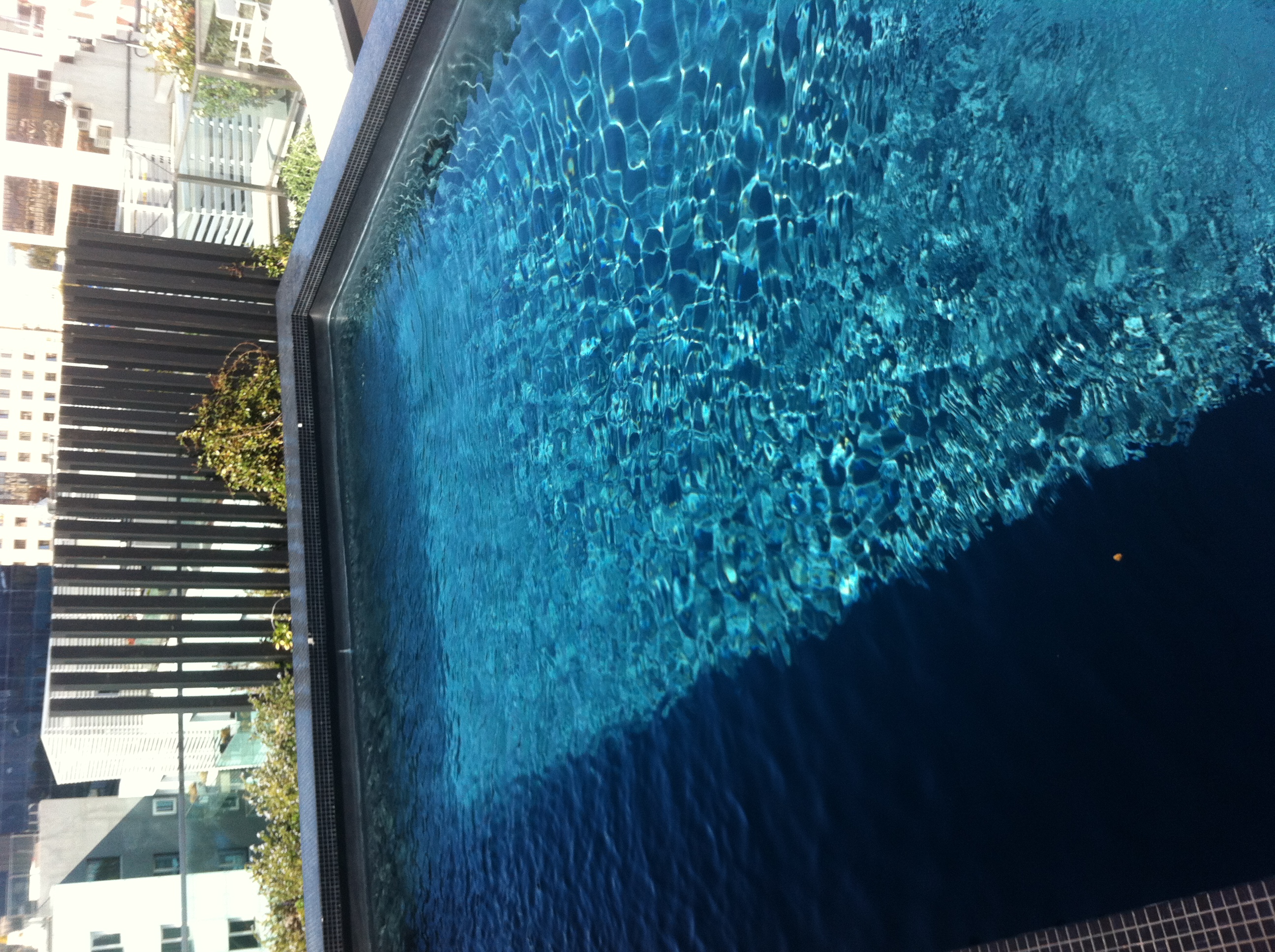Piscina no terraço