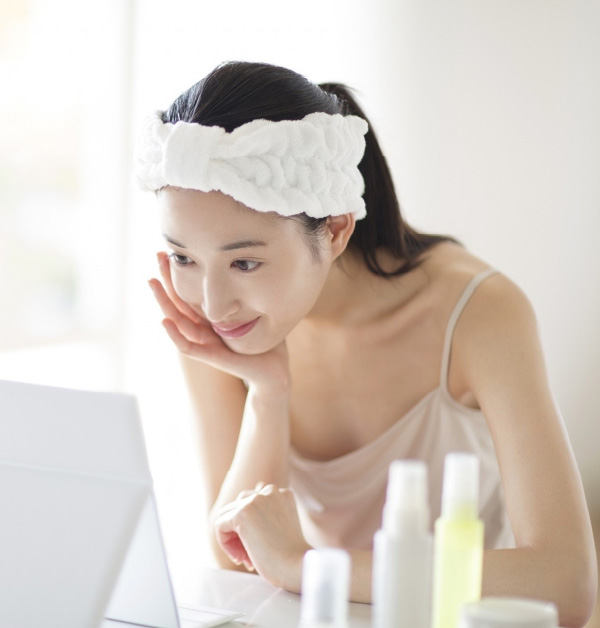 Miris Spa Blog 轉季私藏護膚皮膚保養恩物 不致敏保濕力強護膚品推介15.jpg alt text: 【秋冬轉季360°皮膚救急指南】轉季私藏護膚皮膚保養恩物推介 無致敏成分保濕力強護膚品 減輕肌膚負擔丨Miris Spa 岩石按摩專門店