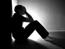 Конфликт несовершеннолетних с ножом: тревожный инцидент в Торревьехе