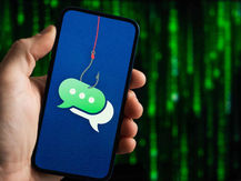 Man arrested in Orihuela for smishing fraud schemes