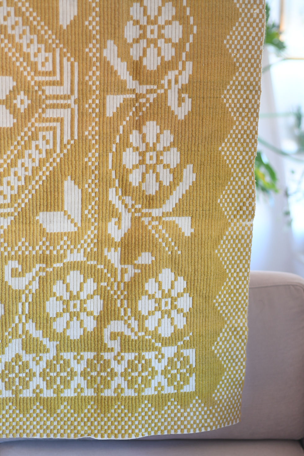 Thumbnail: ポーランド伝統手織　ペレボレ織　黄色花