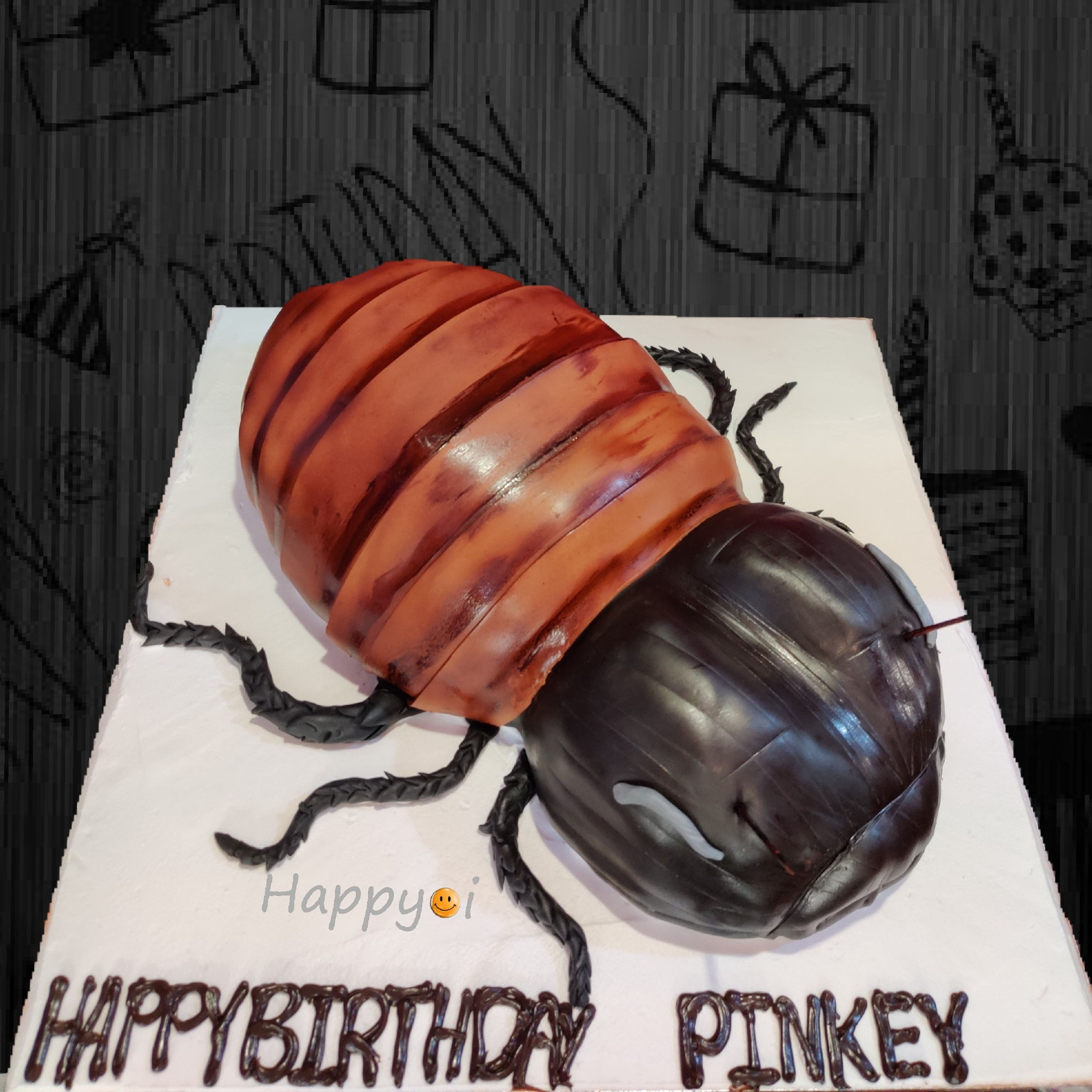 3kg Full Fondant Cockroach Cake