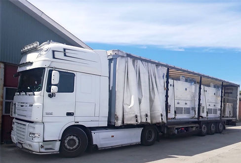 white truck roadpoint.jpg