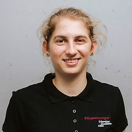 Irma Kölbener | Güntensperger Käse AG | Herstellung, Verpackung und Versand von innovativen Schweizer Käseprodukten in die ganze Welt nach bewährter Rezeptur