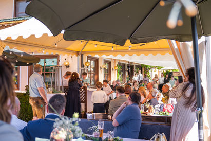 Hochzeitsfeier auf der Terrasse im Lamm10 bei Millstatt