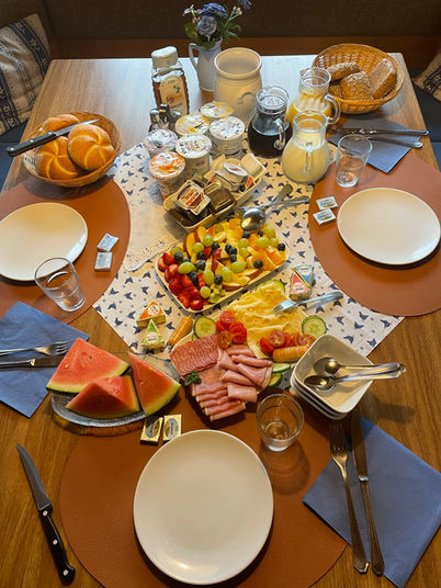 Room 5 / Zimmer 5 / Kamer 5