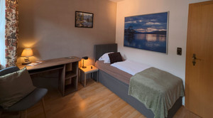 Room 8 / Zimmer 8 / Kamer 8