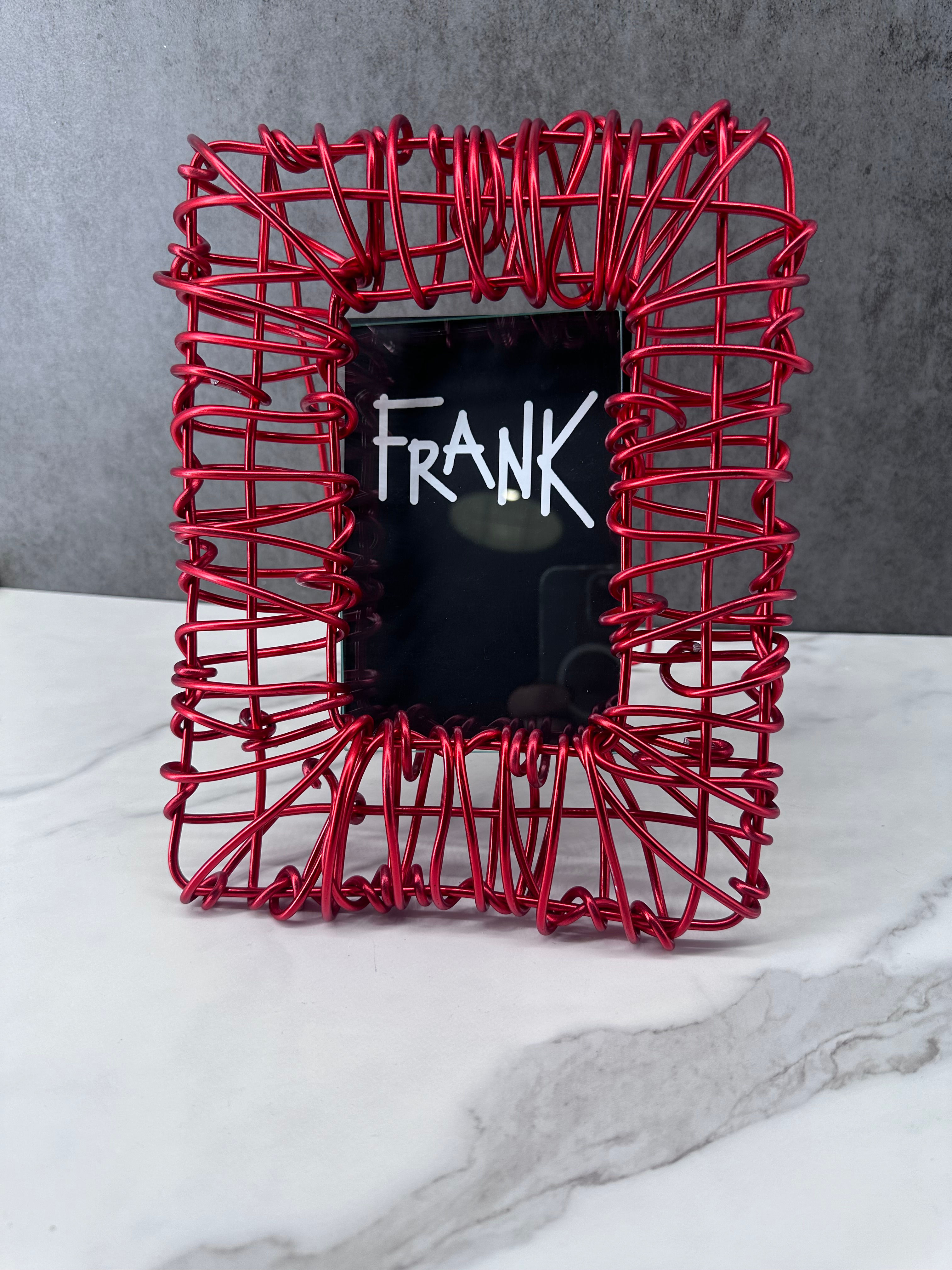 "Core" Wire Photo Frame (4"x6" window)