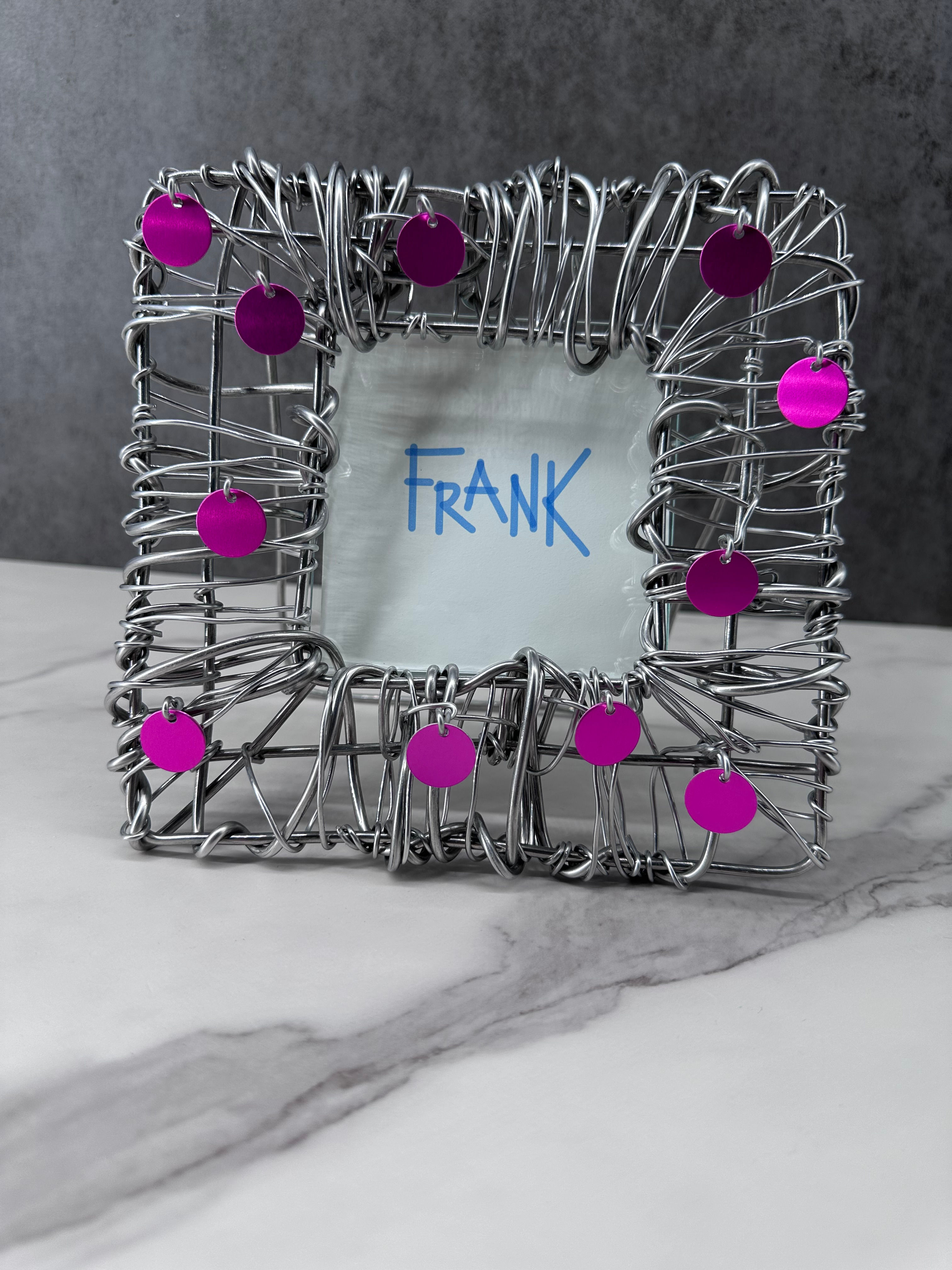 "Spot" Pink Wire Photo Frame (4"x4" window)