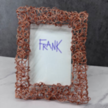 "Loops" Wire Photo Frame (5"x7"  window)