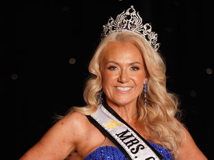 Formby woman and NHS nurse, who turns 50 this year, wins national pageant title of Mrs Galaxy UK