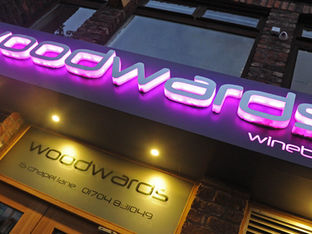 This Weekend at Woodwards Winebar....