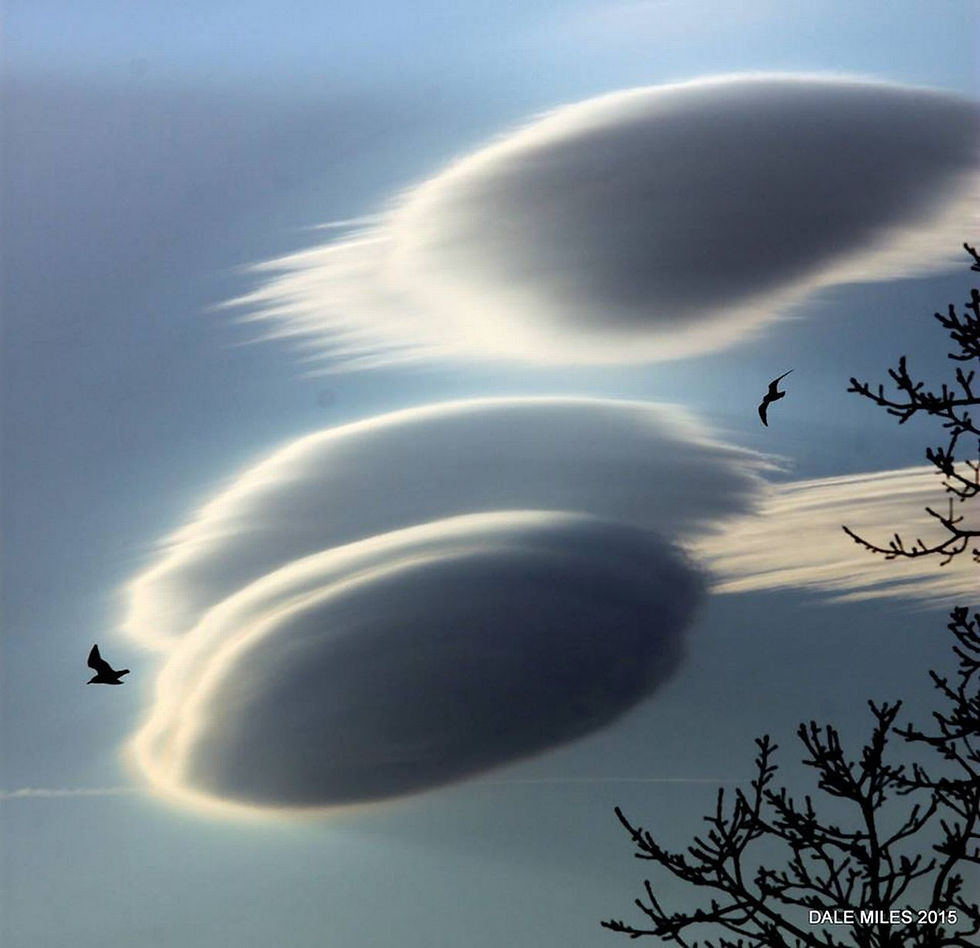 Lenticular Clouds2.jpg