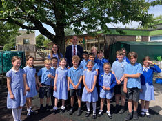 Bill Esterson MP and Formby councillor Carol Richards visit Woodlands School council